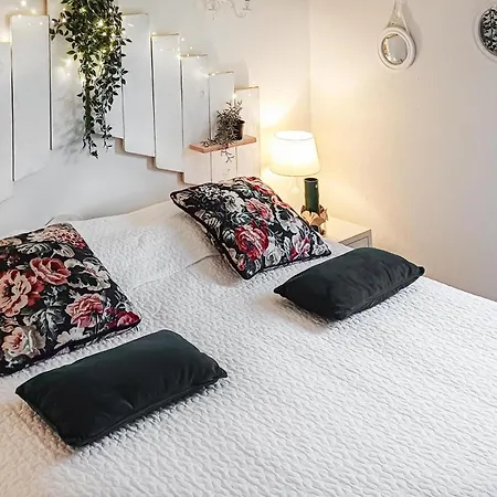 Hotel Cozy In With Kitchen 3*